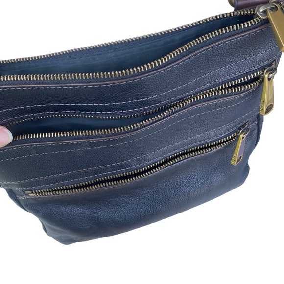 Fossil Black Pebbled Leather Crossbody Purse - Picture 9 of 14